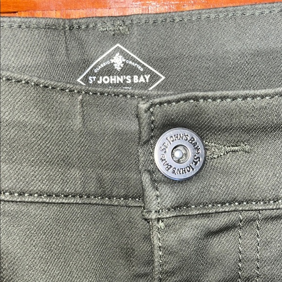 EUC St. John's Bay Olive Casual Pants - Picture 3 of 6